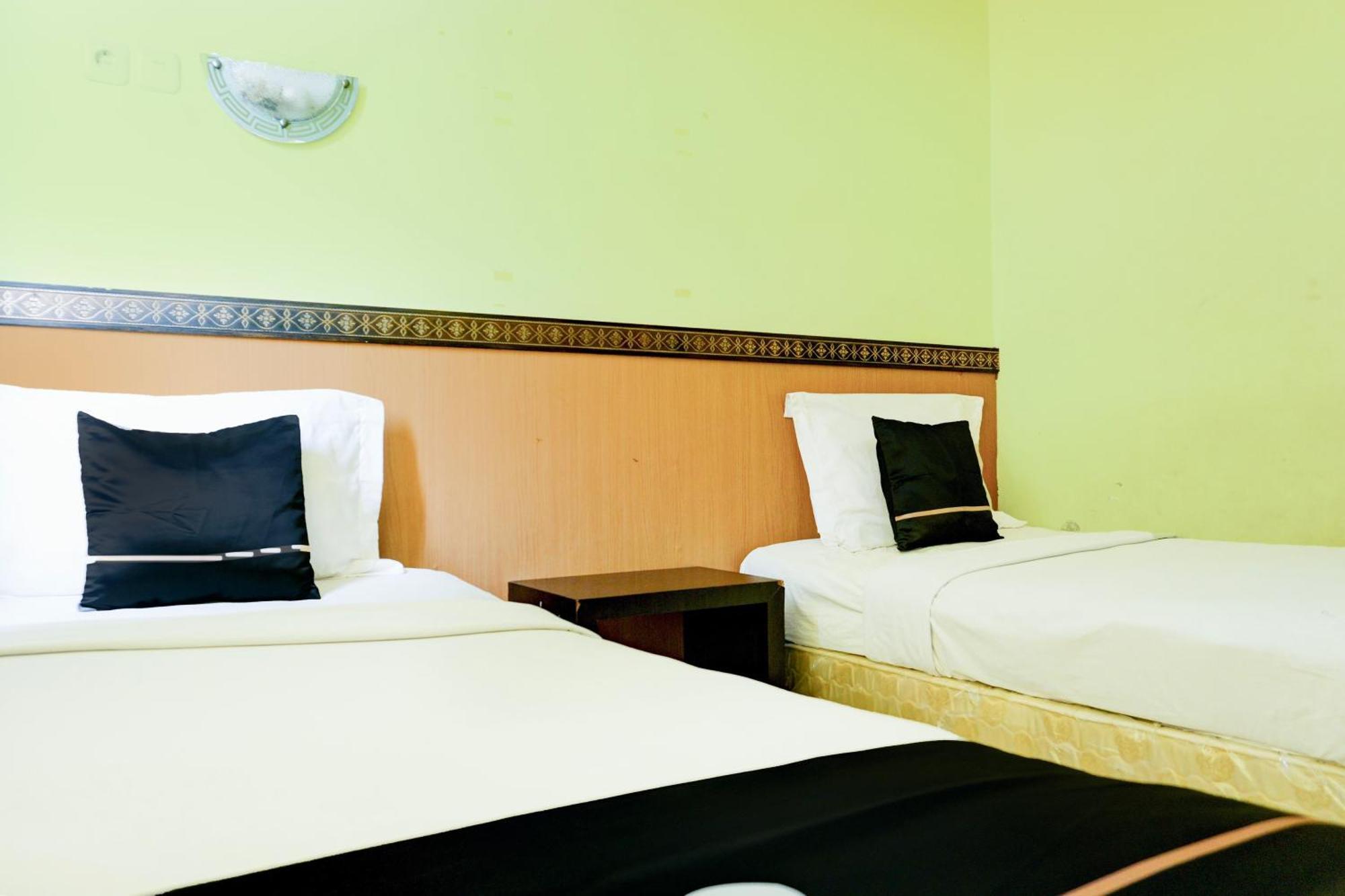 Collection O R.Sukamto Near Palembang Trade Center Mall Exterior photo