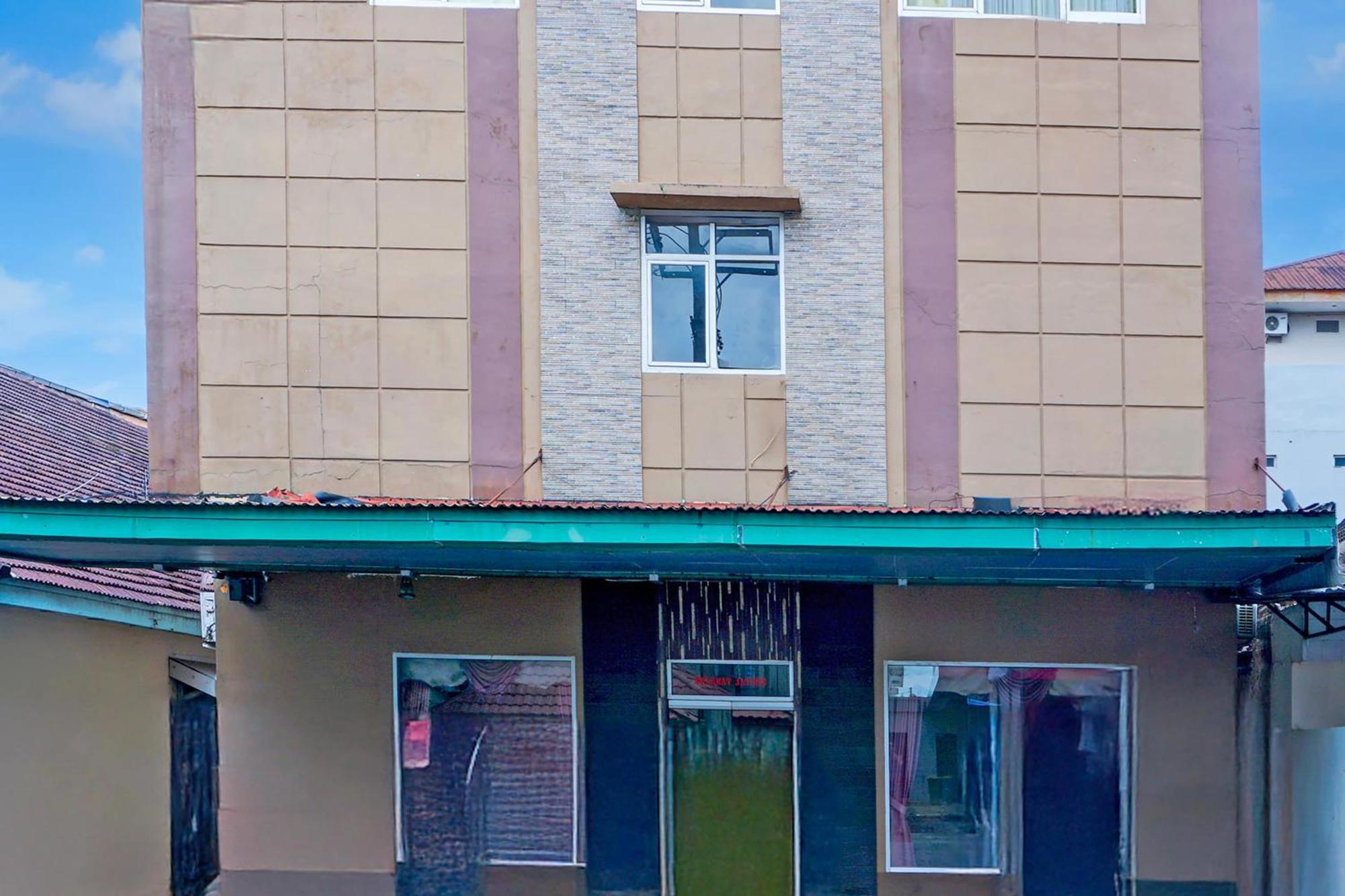 Collection O R.Sukamto Near Palembang Trade Center Mall Exterior photo